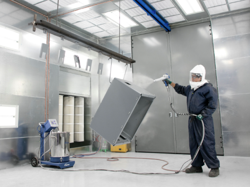 Equipo de arenado y pintura industrial